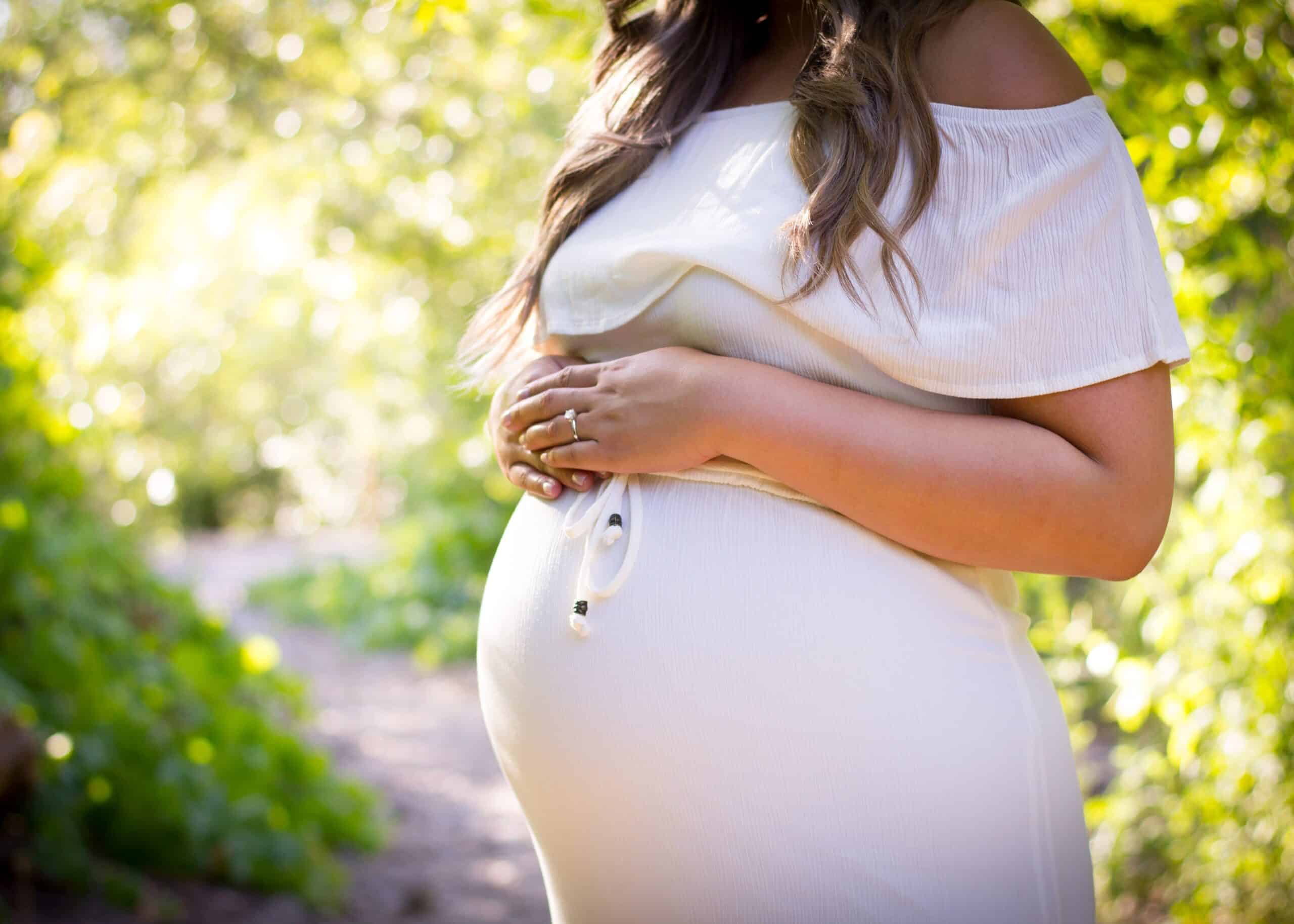 4 Reasons You Might Get Hip Pain When Pregnant